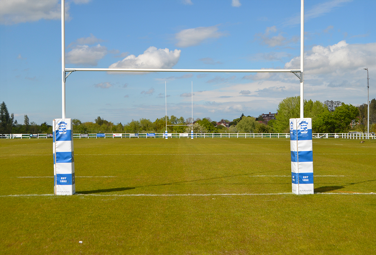 wanstead-through-posts-good